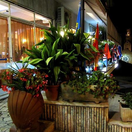 Hotel Riviera Sanremo Exterior photo